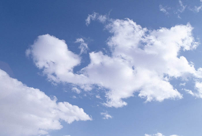 Photoshop制作鹰形状的云彩图片