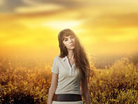黄褐色，给草坪上的长裙美女图片做晨曦光线效果