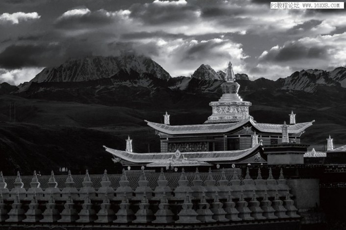 黑白效果，把彩色风景照变成明暗分明的黑白照片_www.xiutujiang.com