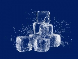 摳冰塊，用圖層蒙版摳出透明冰塊